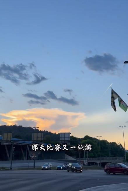 杜凯琹：只要活着，一切还有机会。一直就很喜欢杜凯琹，她是一个心思细腻的女孩子，