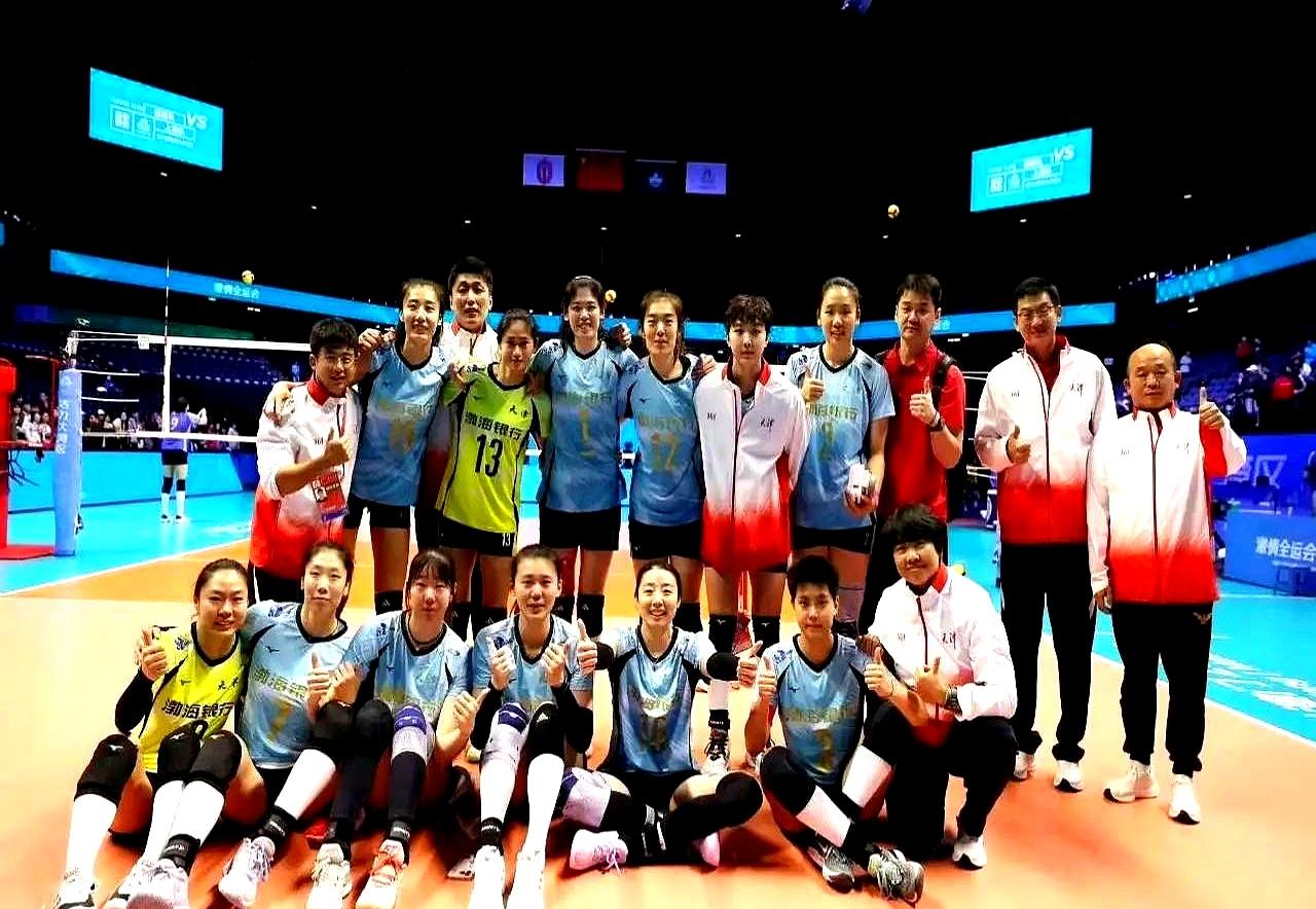 天津女排选帅最近闹得沸沸扬扬，三个人里挑——陈友泉、陈方、王宝泉。陈友泉