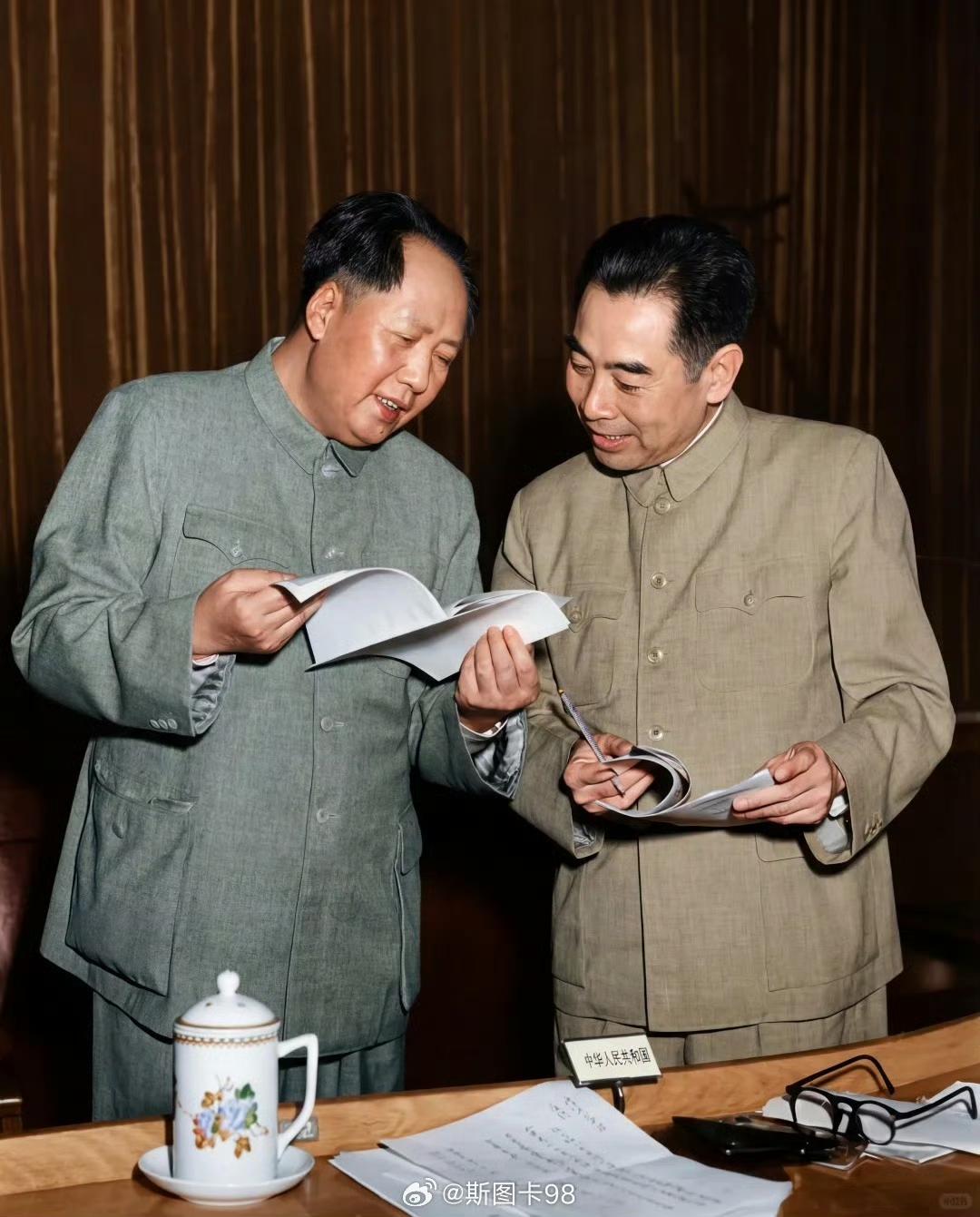 今天既是周总理的诞辰，又是向雷锋同志学习的纪念日！周总理已经对如何学习雷锋精