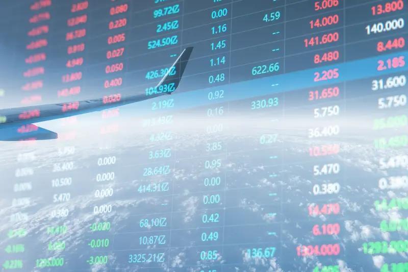 普通人靠股票改变命运，这事儿就像买彩票中大奖，概率低但也不是没可能。我有个朋友