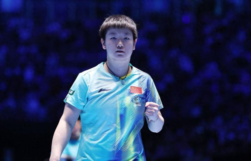 “现在回想起来，手心还是汗。”赛后，一位跟队的记者在混采区外感慨，“莎莎在更衣室