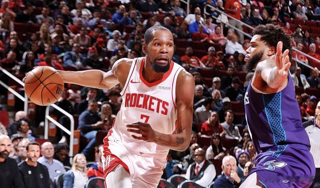 火箭队内矛盾已经公开化了！1，全替补上来后火箭终于看上去像一支职业队了，造成