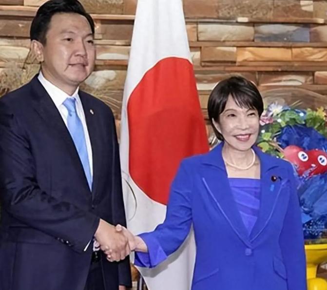这操作太绝了！蒙古刚借道中国领空，转头就把空中命脉交给日本1582亿日元，约