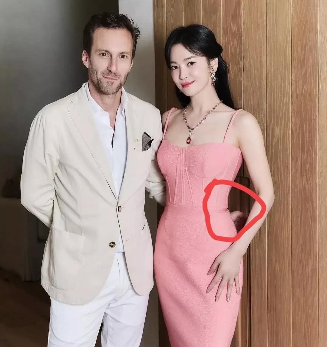 我感觉43岁的宋慧乔这辈子应该不会再结婚了并不是因为她跟宋仲基的感情中被伤的很