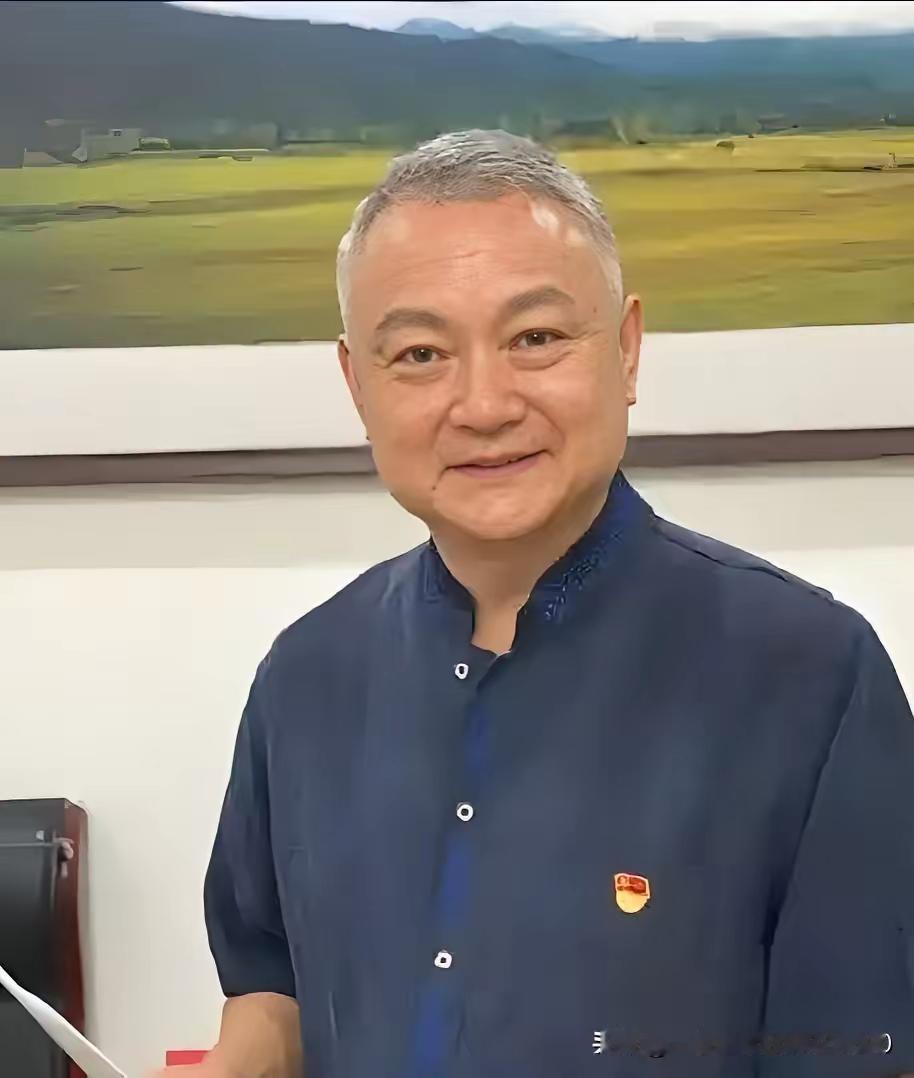 演员欧阳奋强说：“拍《红楼梦》时，有次我们去鞍山取景，晓旭她是鞍山人嘛，然后她爸