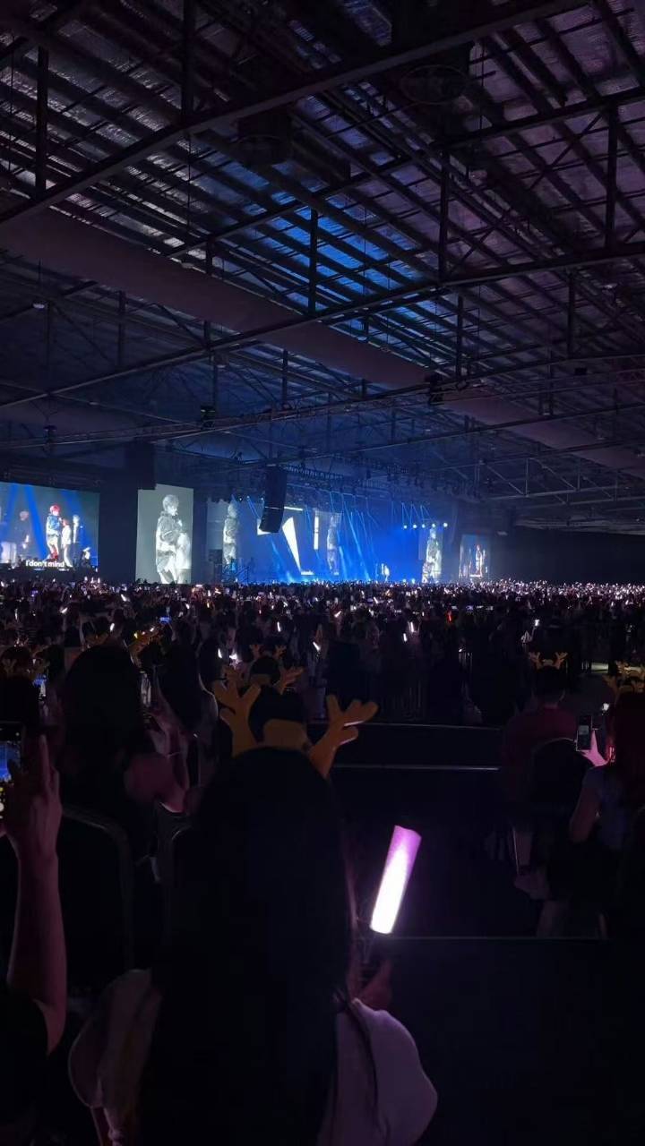 鹿晗新加坡鹿晗新加坡演唱会上座率🔥🔥海外首站国际巨星鹿晗​​​