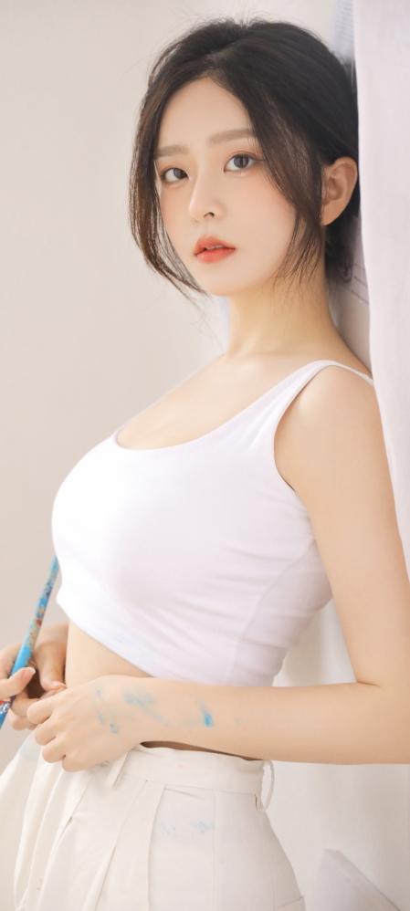 笑话一则：丈夫下班回到家，新婚的妻子抓住丈夫的胳膊激动的说：