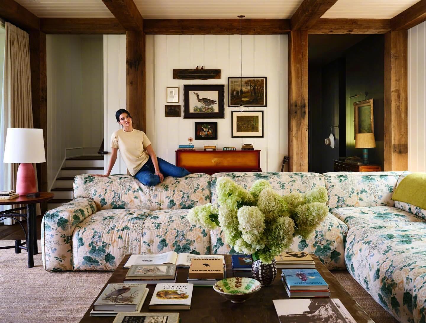 肯豆KendallJenner向AD展示了她在山间打造的一处隐秘住宅🏠。