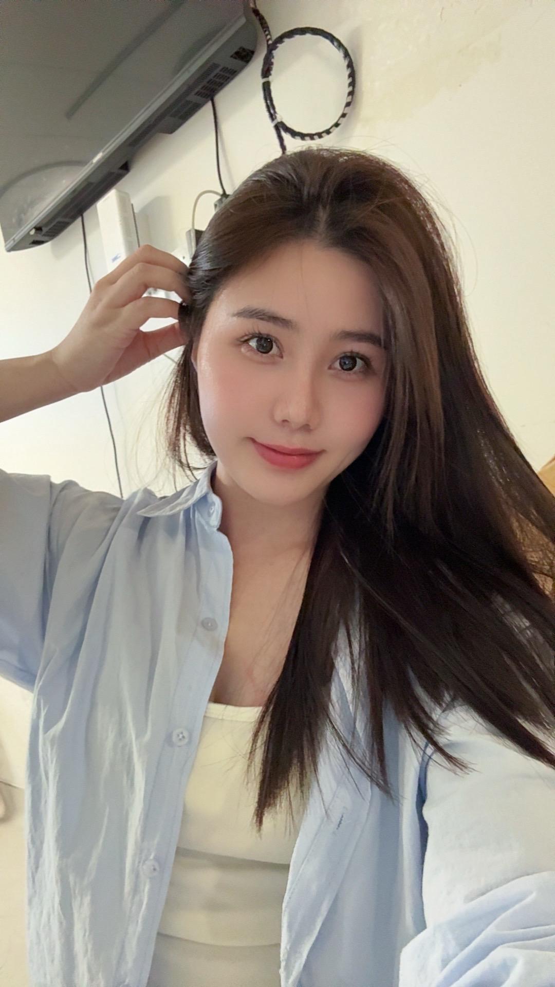 微胖女孩最可爱