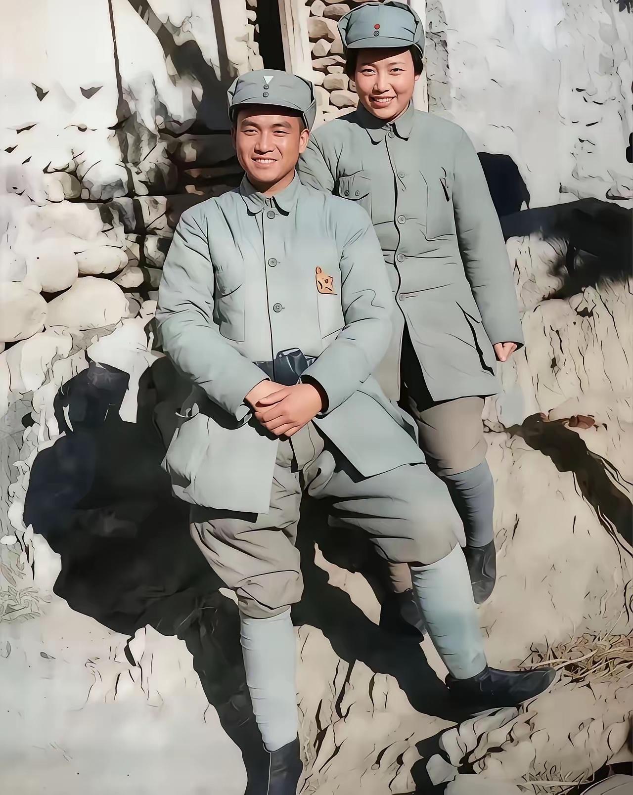 开国将帅当中，有一对十分难得的百岁夫妻，那就是萧克上将和夫人蹇先佛。萧克生于19