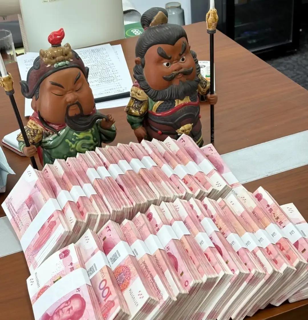 存钱最大的坎，其实是20万。我今年48岁，在县城开了十年小吃店。结婚那会儿