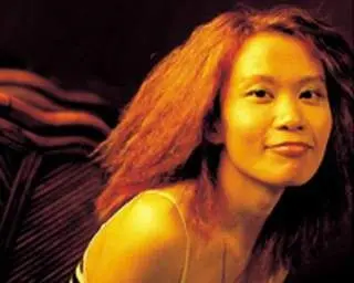 木子美点了那么多人名和名人，基本都会社会性死亡。遗憾的是没有一个人站出来反驳，因为一旦反驳，木姐姐可