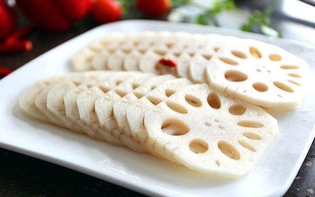 孕期吃藕好处多, 但孕妈别再这样吃了, 不仅伤身还伤胎!