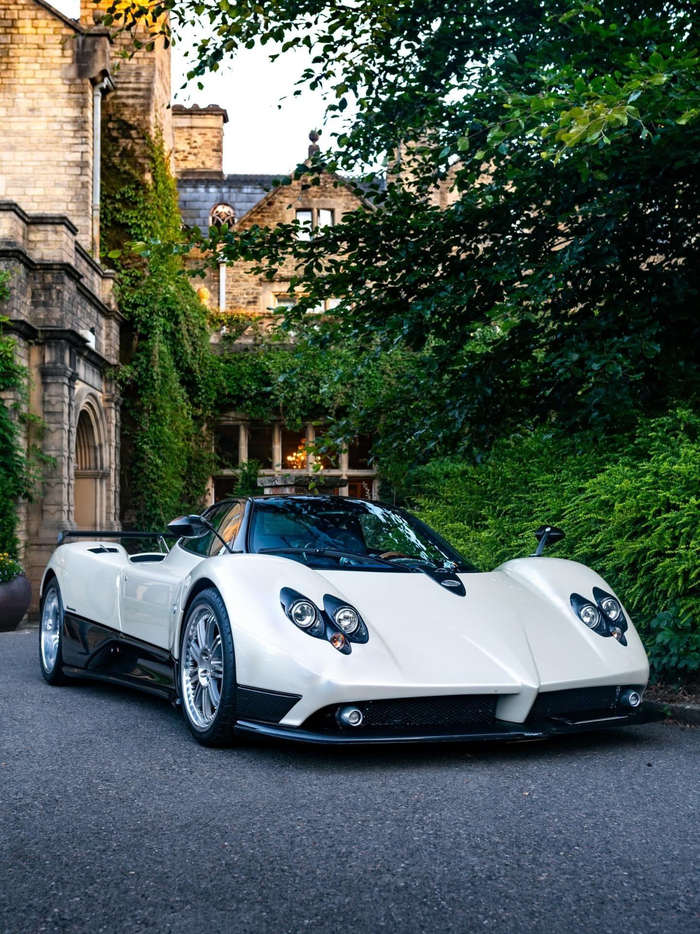 对我来说，这无疑是终极跑车，也是我绝对的最爱——帕加尼·zonda。给我一辆zo