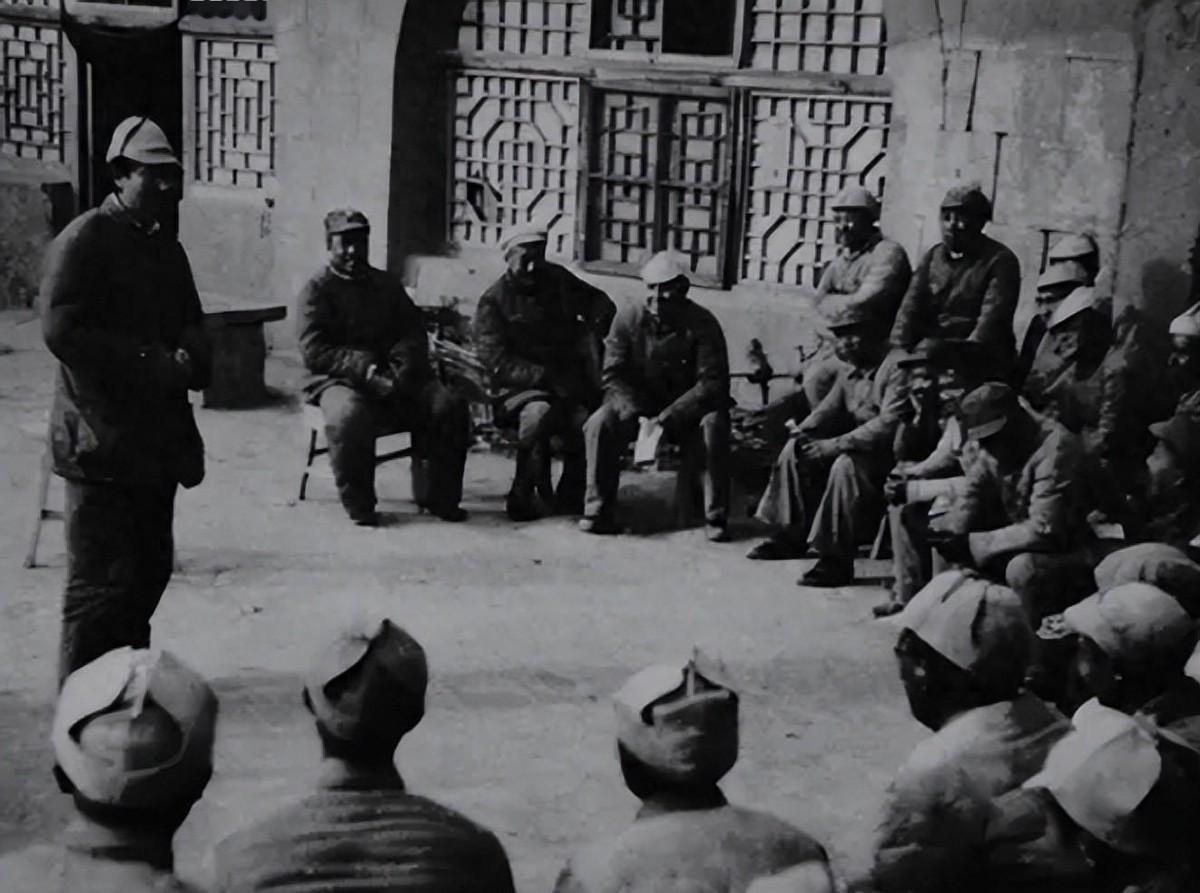 1937年韩伟返回延安，毛主席责怪：我等了你半年，为什么不来看我“亚楼同志，