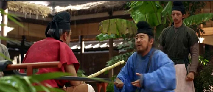 雷佳音新剧《长安的荔枝》里面，他演的荔枝使一角确实太搞笑了。这哥们儿一瘸一拐