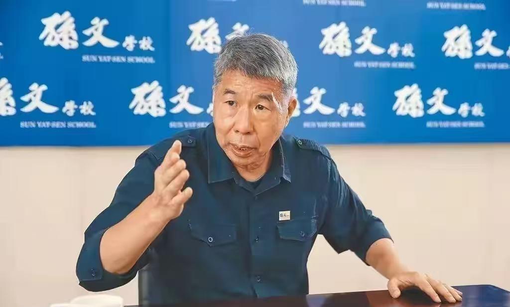 被赶出白宫后，取代马斯克的人出现，不到24小时，中方回应7个字马斯克被轰出白宫