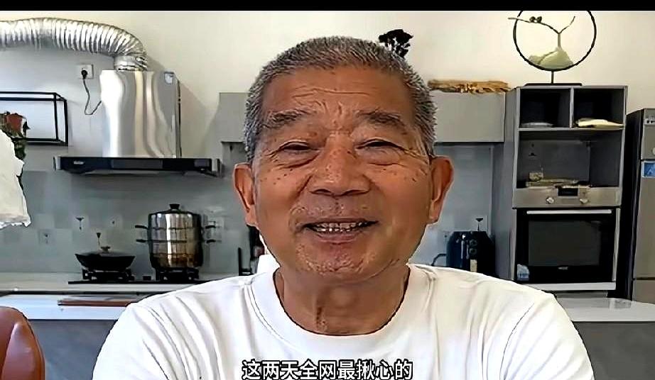 天赐妈妈这两天的状态，真是看得人心里发酸。母亲节那段6岁孩子守在病床边照顾妈妈