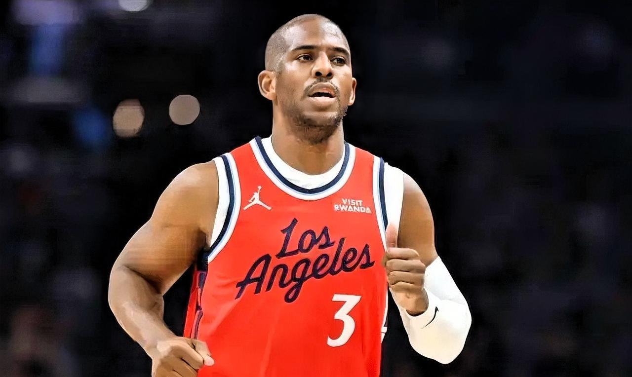 快船老将保罗终于宣布退役了！根据Shams的报道：老将保罗将会在本赛季结束后退