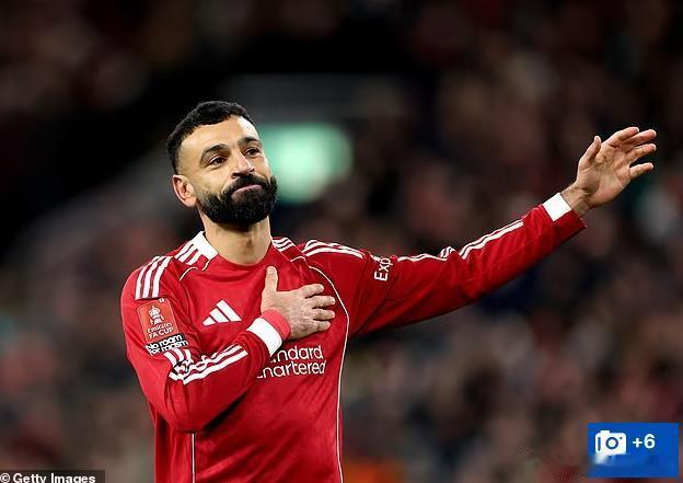 萨卡续约，目前英超十大高薪球员1哈兰德（曼城）：周薪52.5万英镑2萨拉赫（