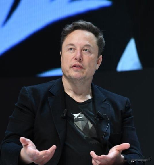 特斯拉老板马斯克的中国之行，让人们再次认识了这个不一样的全球首富。在人民大会