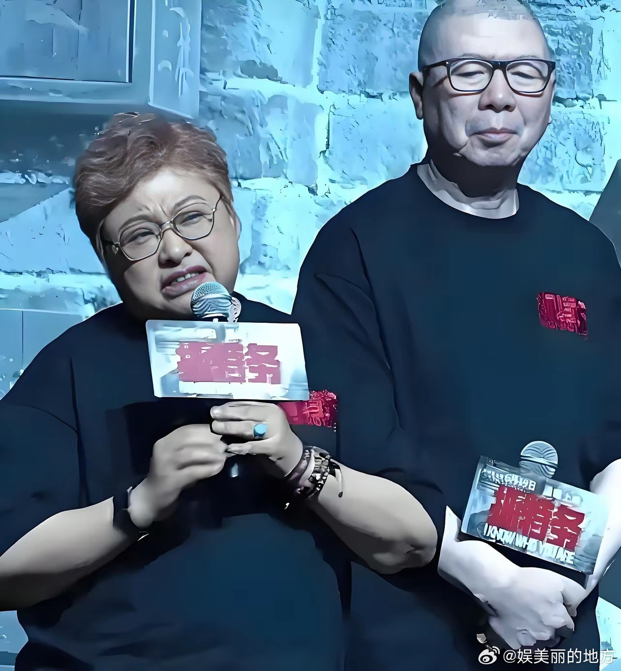 冯小刚估计这次要“恨死”韩红了！冯小刚《抓特务》电影发布会上，人显得很疲惫，也少
