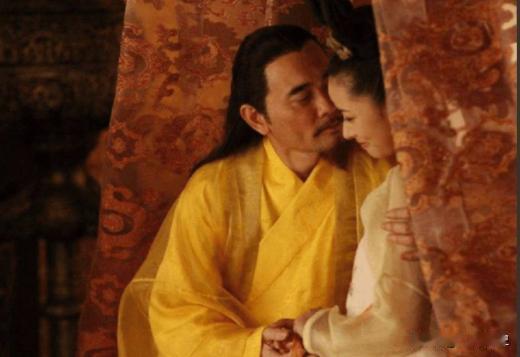 637年，39岁的李世民心痒难耐，传召11岁的徐惠侍寝。谁知左等右等都不见佳人的