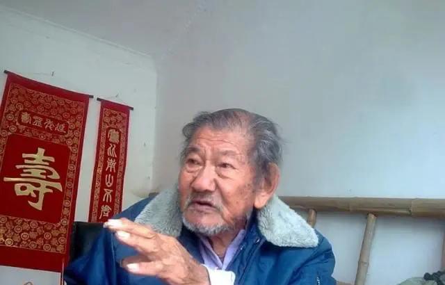 [点赞]2012年，102岁的台湾老兵耗时65年，终于找到了亲生女儿，可两人刚