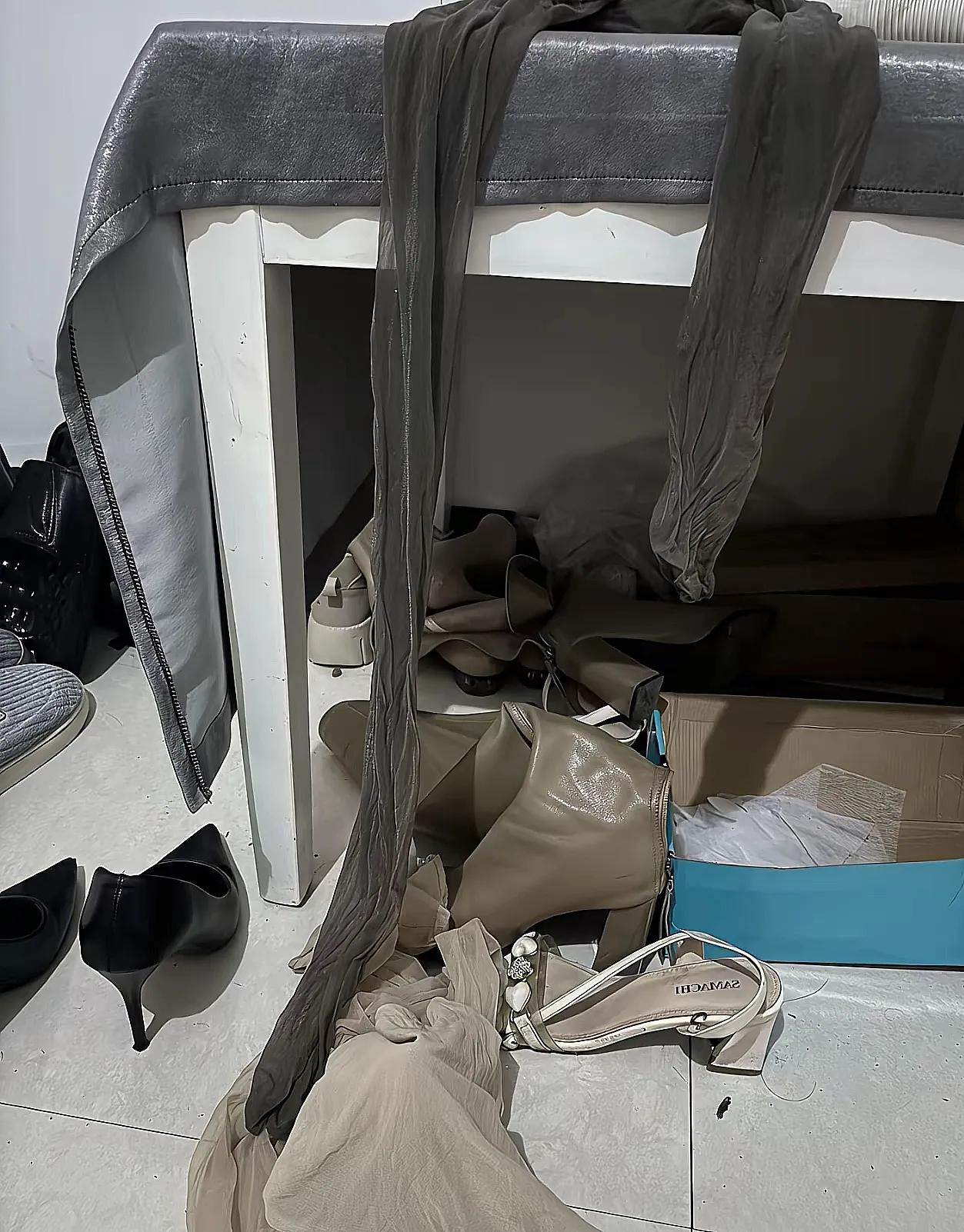 还是黑色的鞋好看，大家说呢？