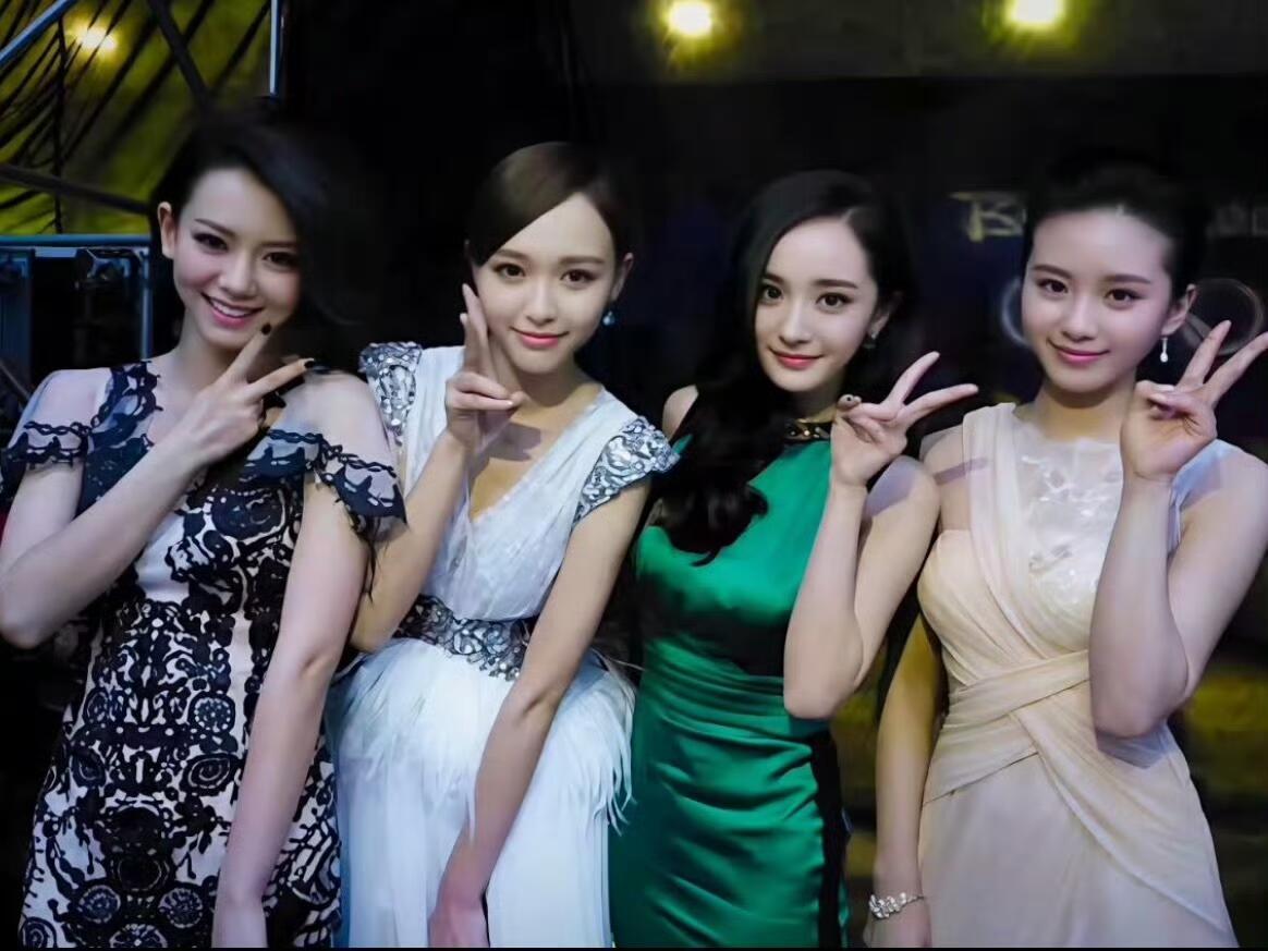 杨幂早期的合照