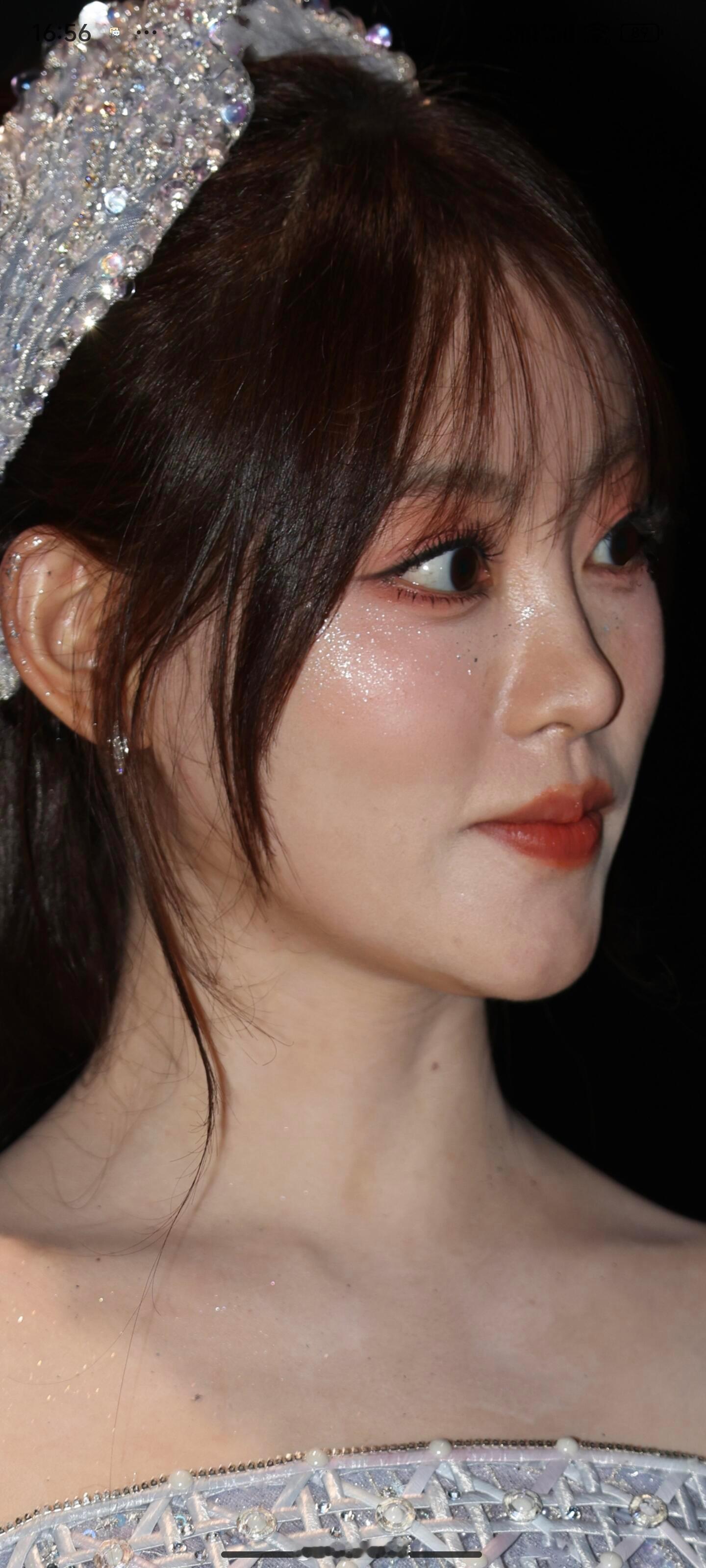 祝绪丹皮肤好细腻