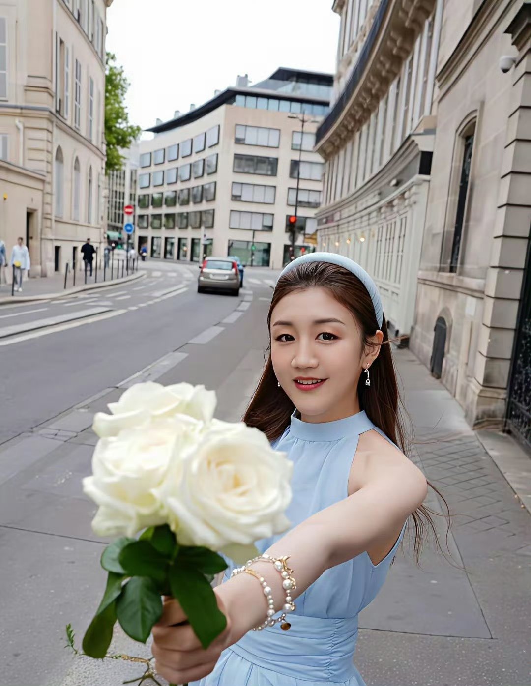 我很好奇。到底是什么样的家庭？能教育出陈梦这样的女人，刚去扒了一下她的家庭背景，