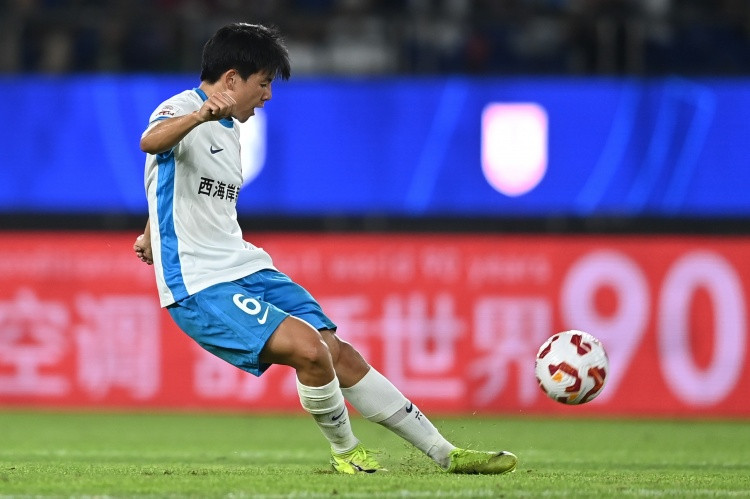 加盟哪个联赛? 记者: 徐彬已经飞到欧洲了