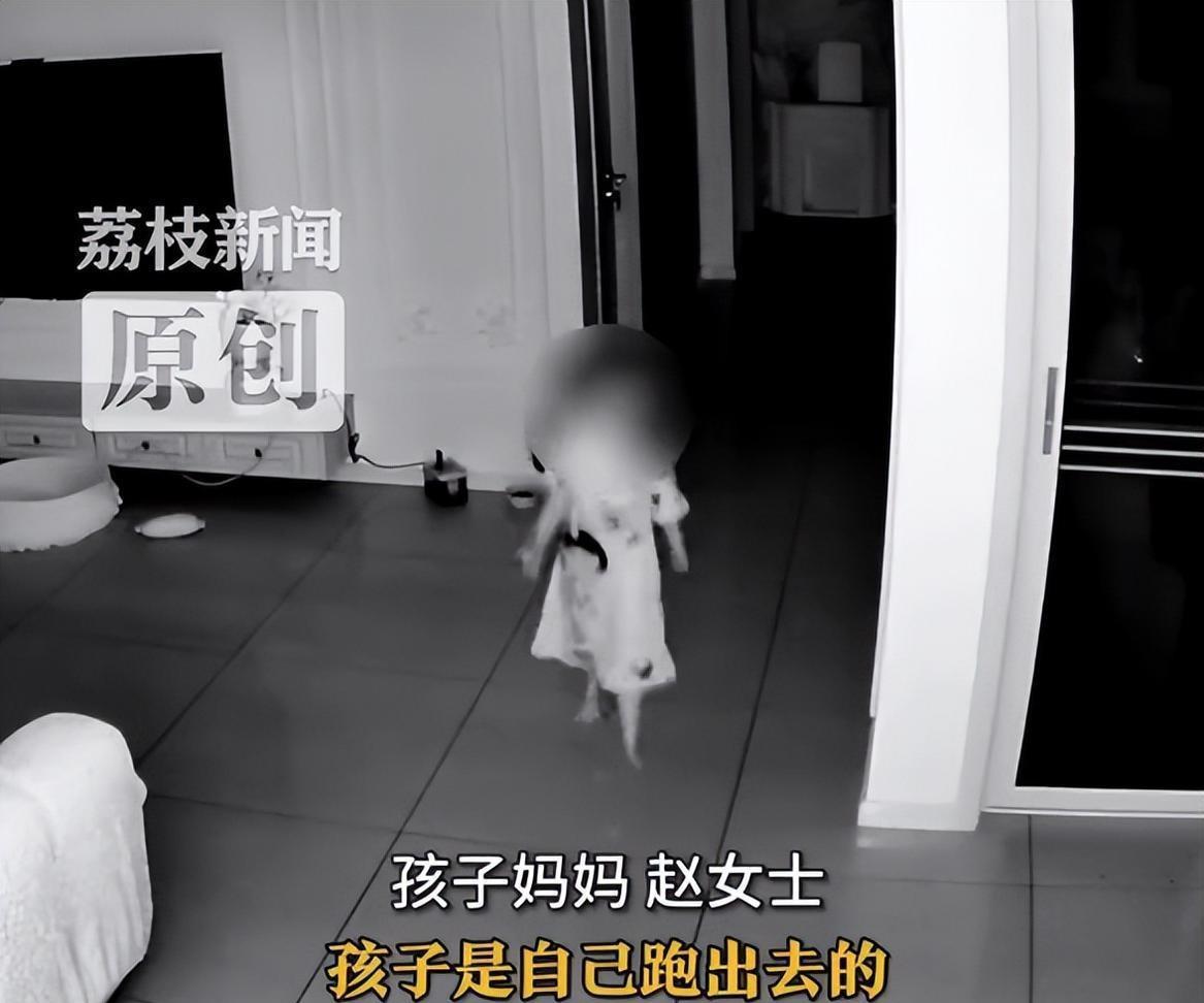 太吓人了！江苏淮安，女子凌晨起床发现，家里大门是敞开着，到女儿房间查看，发现床是