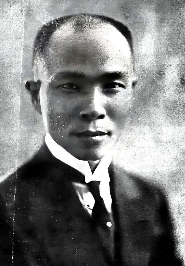 提起桂系军阀，人人张口就是李宗仁、白崇禧。但很少有人知道，李宗仁有个同学，叫黄旭