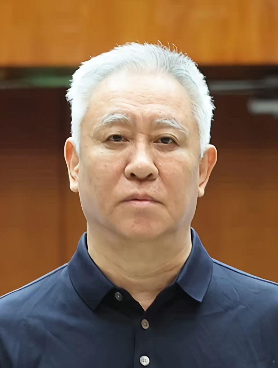 抛开功与过，以前恒大的工价都是比较高的，也让下游供应商赚到钱，让土木人有体面的收