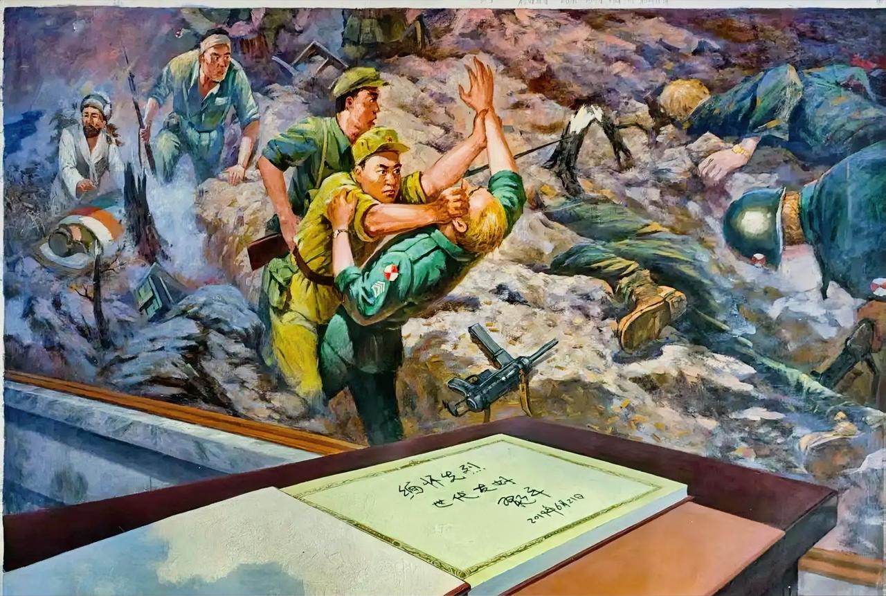 这是平壤牡丹峰的中朝友谊塔内《战斗篇》壁画，生动地展现了中国志愿军与朝鲜人民军并