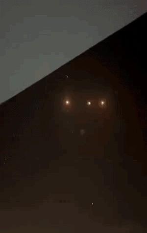 果然还是超高音速导弹好使！目前看，以色列也拦不住～重点得说说伊朗手里的“法塔赫