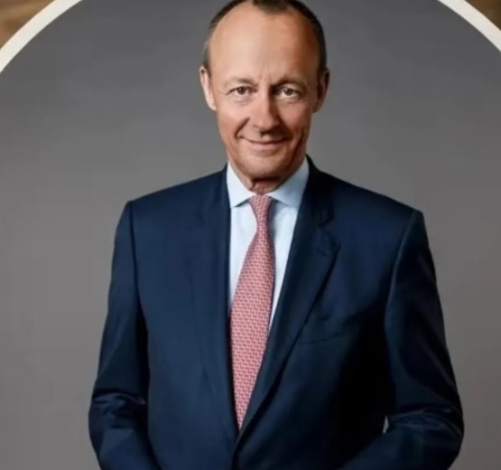 万万没想到德国这步棋下得如此大胆！才上任一周的总理默茨，直接宣布要砸锅卖