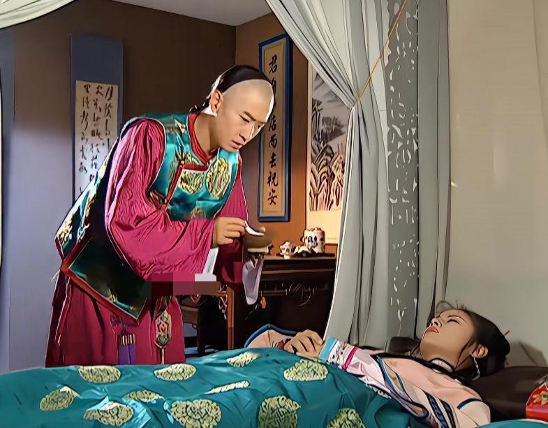 大家当时看剧的时候有没有发现，尔康的衣服和棉被居然是一样的面料。[呲牙笑][呲牙笑]