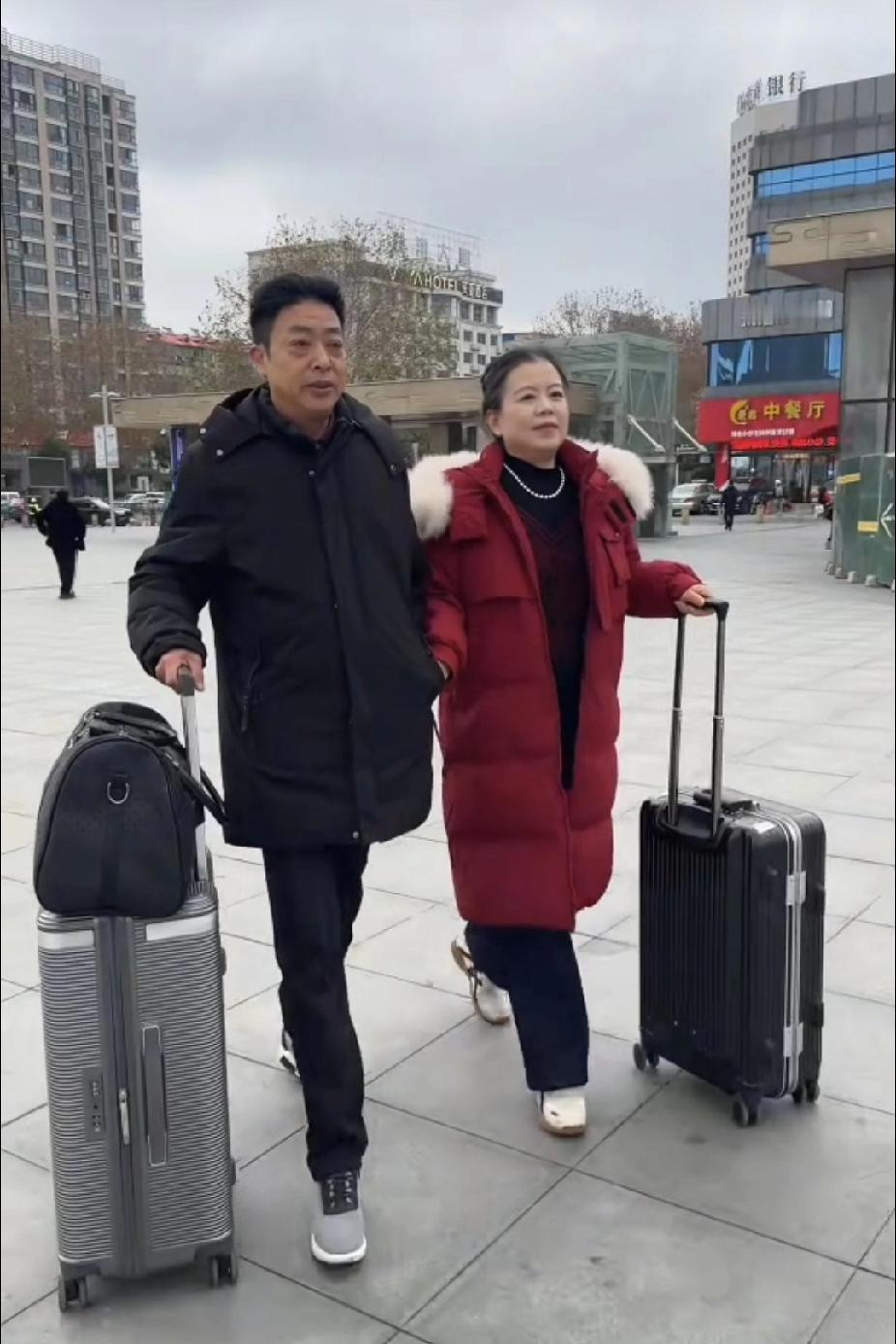 每日分享柴桑大姐直播内容《一》柴桑大姐今天打电话询问之前反映的问题，为什么一