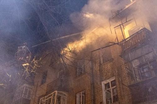 太惨烈了，24日凌晨乌克兰人还在睡梦中，突然被密集的爆炸声炸懵了，俄罗斯直接发动