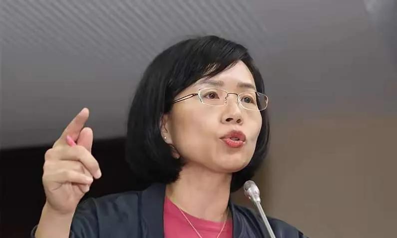 李四川民调落后苏巧慧5.6%，台媒发出提醒，无则加勉，有则改之，是很好的鞭策。李