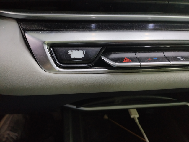 这看着有点想笑啊我这是吃按键么才发现怎么用的那么费，有点不好看这玩意4儿子店给换