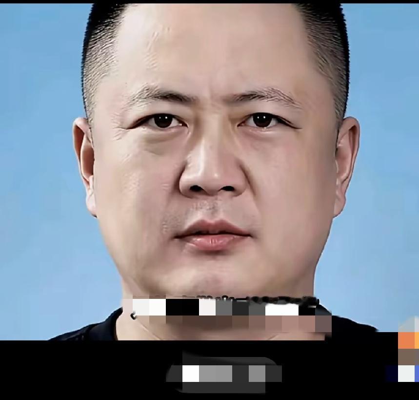 东航机闹欧某某也没想到自己东航飞机上刻薄的行为引发这么大的舆论先是各大媒体曝