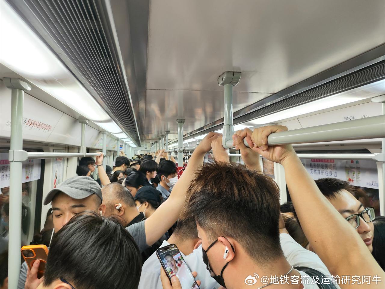 广州地铁网友：2026年6月5日（周五，广州晴，25-35℃，截至投稿时暂时没有