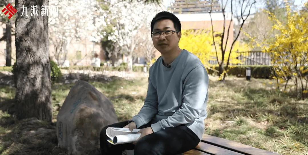 38岁清华生四战高考上岸北医八年制，网友调侃坐诊得被叫老先生38岁清华学霸四