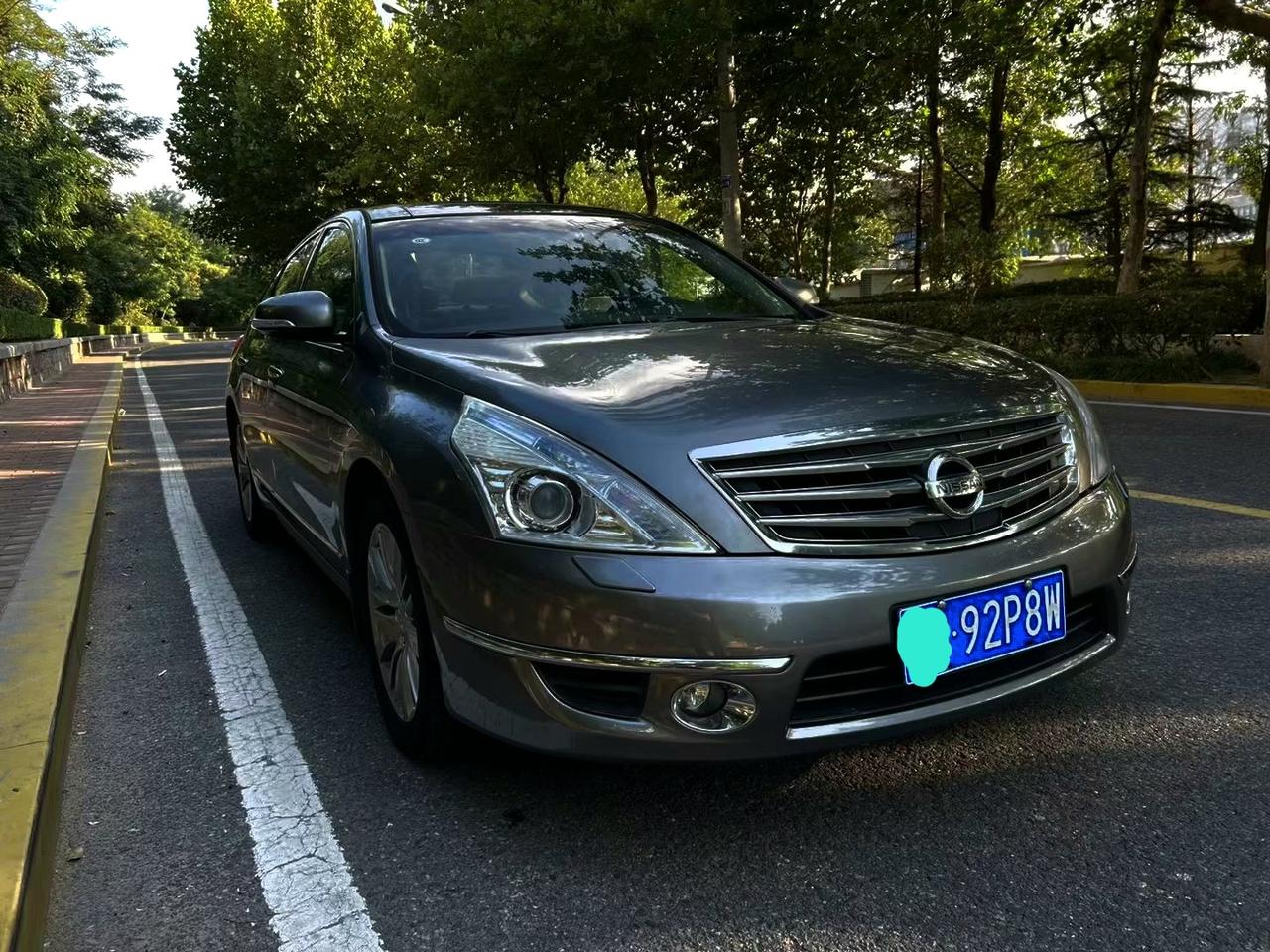 汽车摄影！记得当时国内汽车比较贵的那个年代，还是或多或少会听说一点走私车的。那时