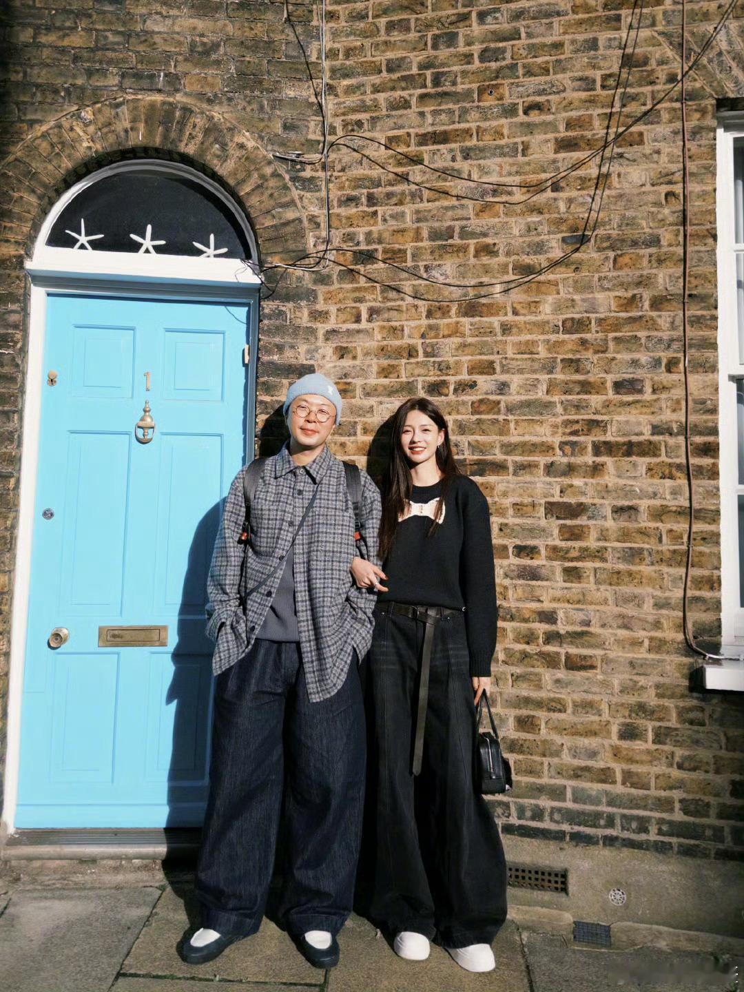 沈梦辰为杜海涛庆生好幸福的两个人真的一起走过了好多地方以后可