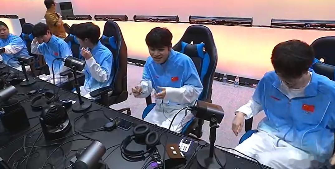 王者亚运中国队摘金！！可能是最不担心人才厚度的项目，如果LOL也有这么多年轻人玩